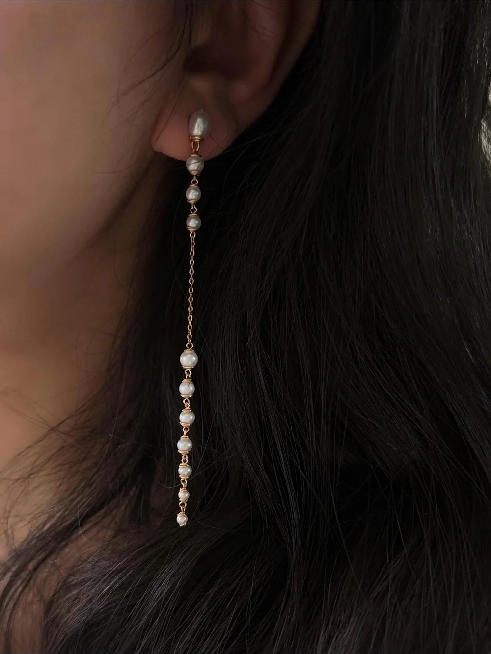 *NWT* Extra Long Gold Chain Freshwater Pearl Drop Earrings